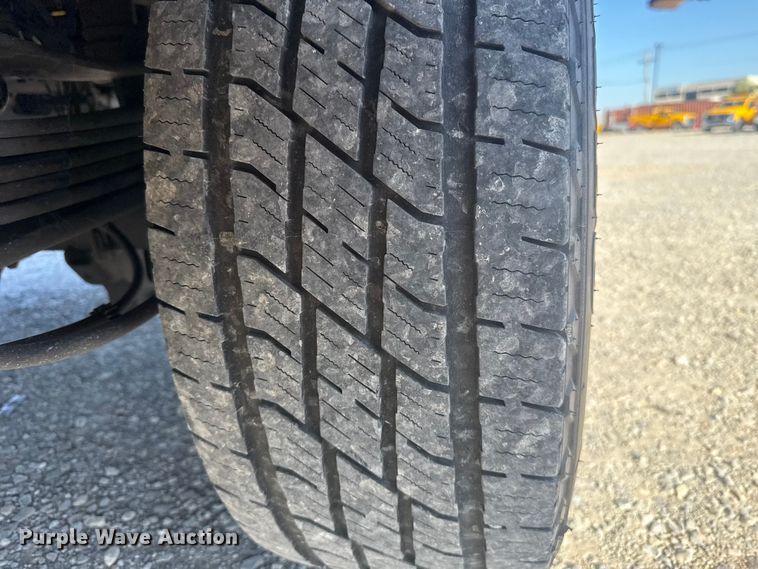 image for item NK9173 2019 Ford F350 Super Duty utility bed pickup truck