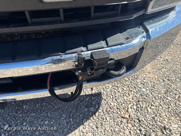 image for item NK9174 2020 Ford F350 Super Duty utility bed pickup truck