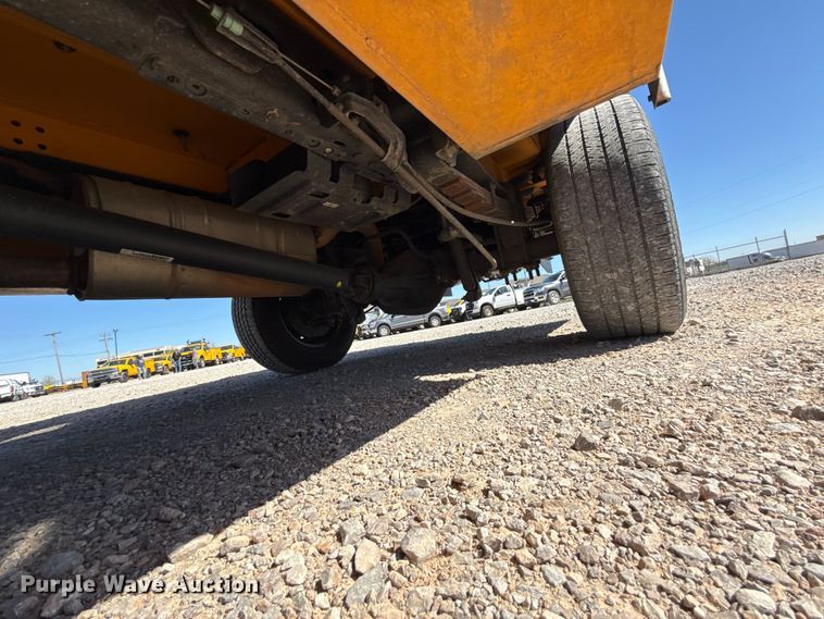 image for item NK9174 2020 Ford F350 Super Duty utility bed pickup truck