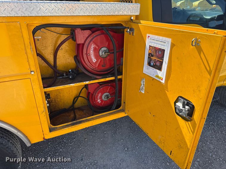 image for item NK9174 2020 Ford F350 Super Duty utility bed pickup truck