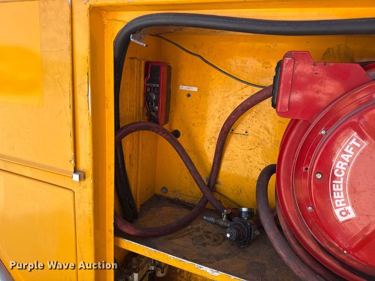 image for item NK9174 2020 Ford F350 Super Duty utility bed pickup truck