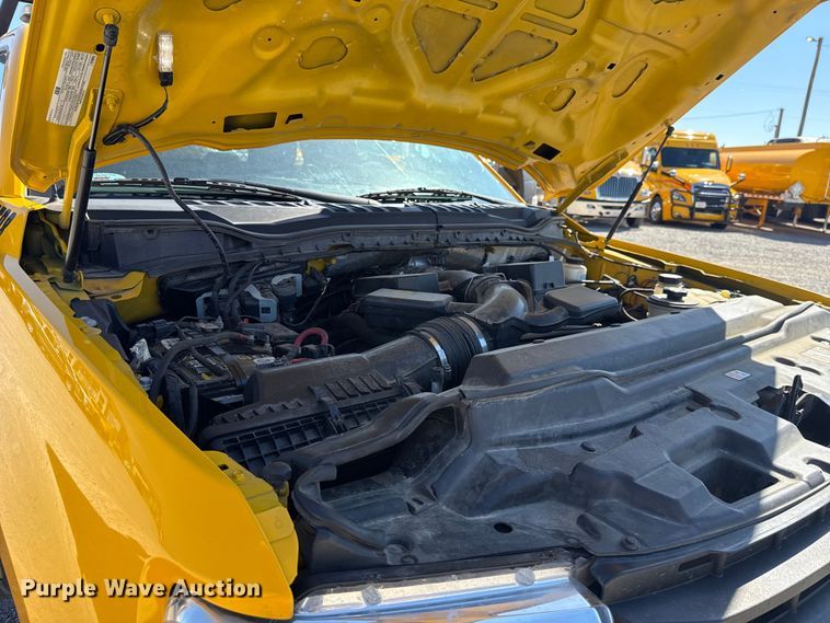 image for item NK9174 2020 Ford F350 Super Duty utility bed pickup truck