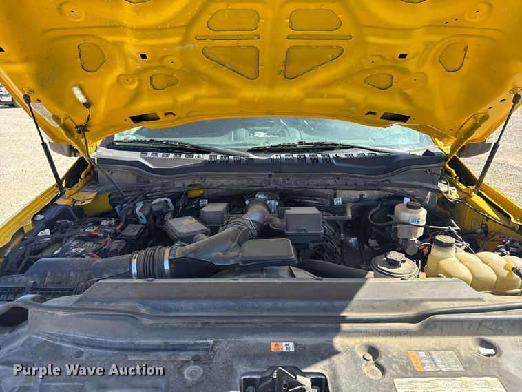 image for item NK9174 2020 Ford F350 Super Duty utility bed pickup truck