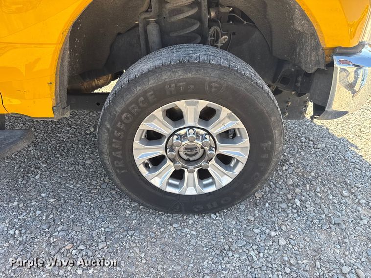 image for item NK9174 2020 Ford F350 Super Duty utility bed pickup truck