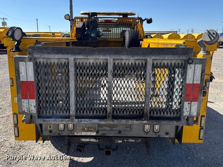 image for item NK9175 2019 Ford F350 Super Duty utility bed pickup truck