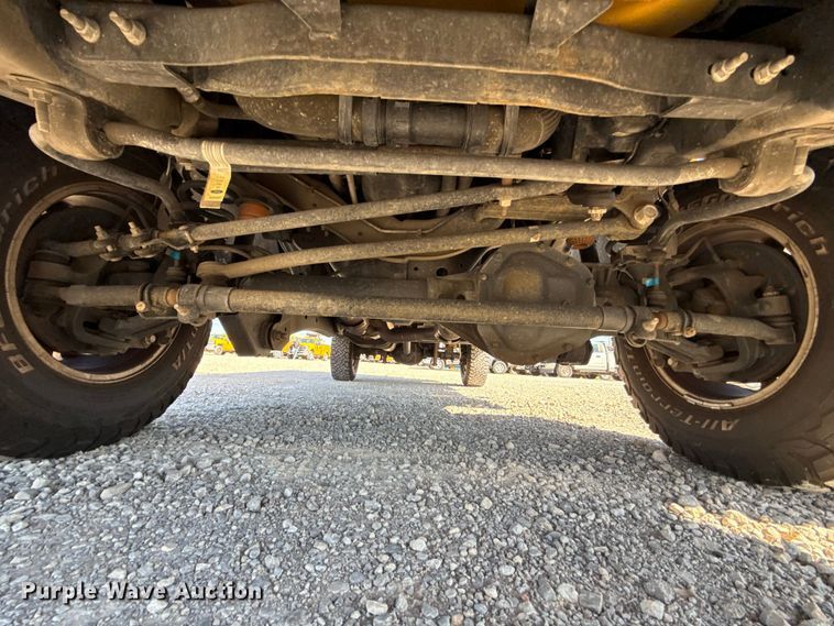 image for item NK9175 2019 Ford F350 Super Duty utility bed pickup truck