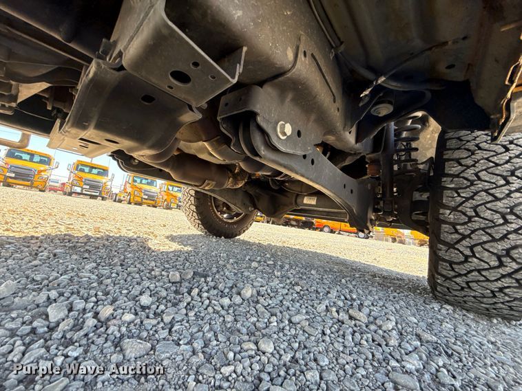 image for item NK9175 2019 Ford F350 Super Duty utility bed pickup truck