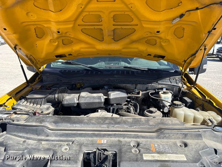 image for item NK9175 2019 Ford F350 Super Duty utility bed pickup truck