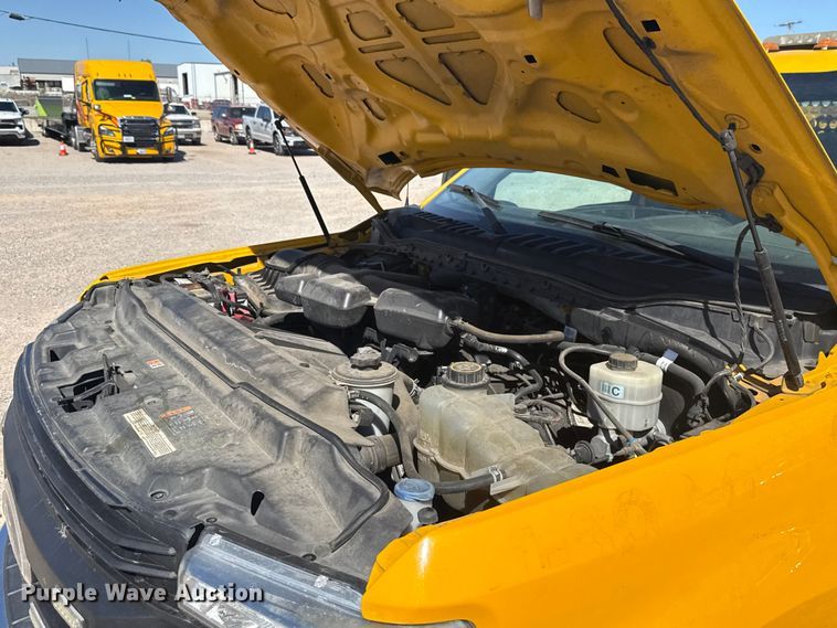 image for item NK9175 2019 Ford F350 Super Duty utility bed pickup truck