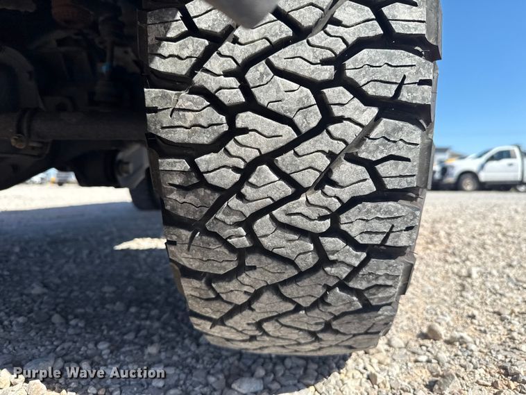 image for item NK9175 2019 Ford F350 Super Duty utility bed pickup truck