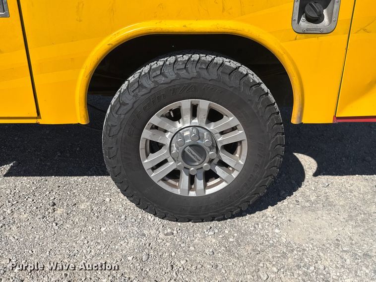 image for item NK9175 2019 Ford F350 Super Duty utility bed pickup truck