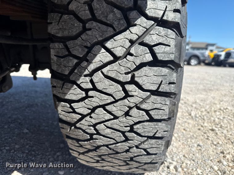 image for item NK9175 2019 Ford F350 Super Duty utility bed pickup truck