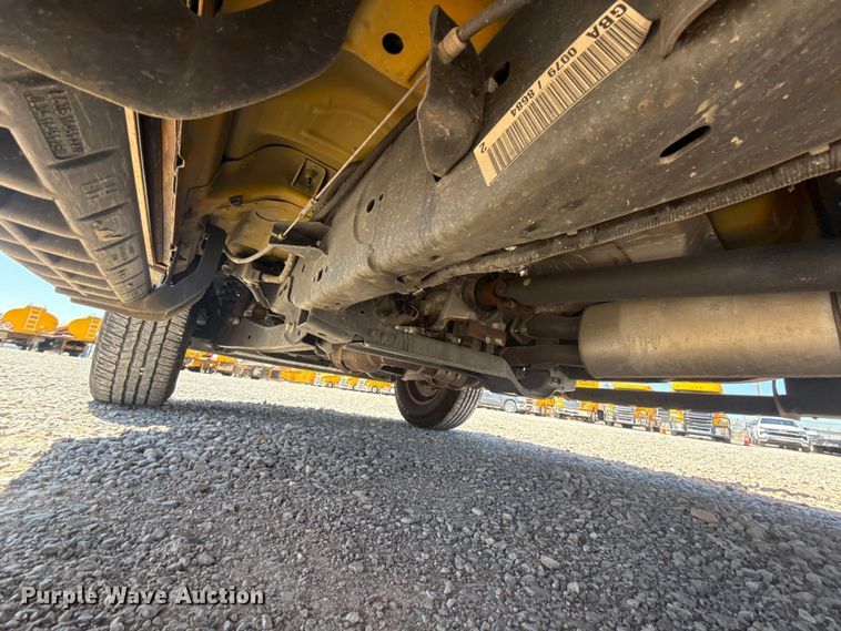 image for item NK9176 2022 Ford F350 Super Duty utility bed pickup truck