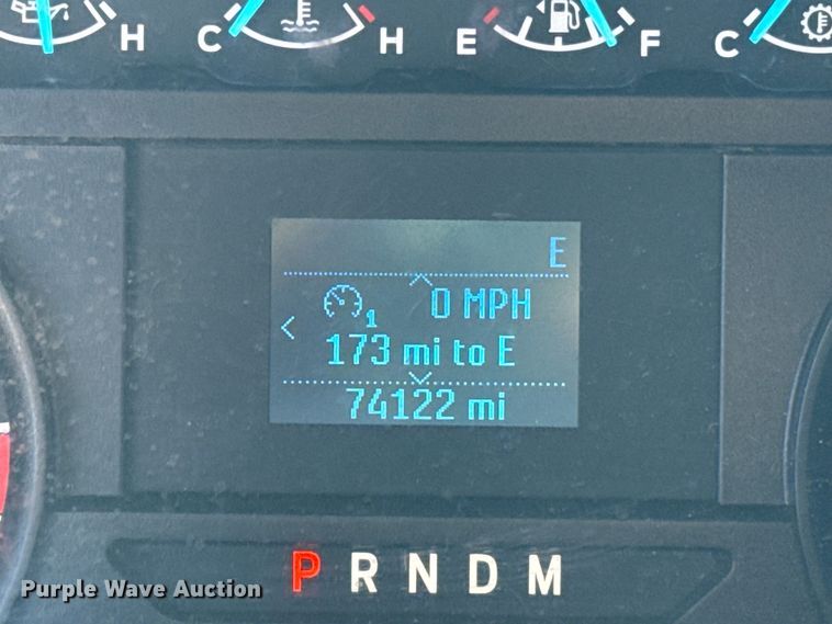 image for item NK9176 2022 Ford F350 Super Duty utility bed pickup truck