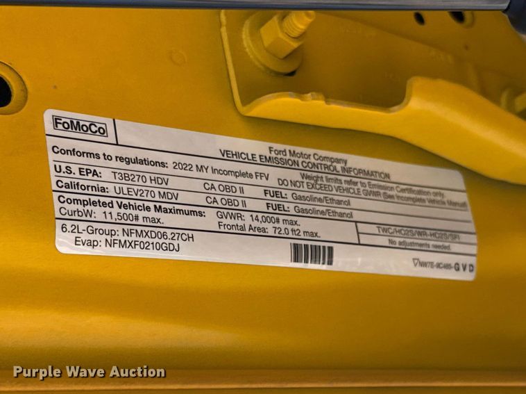 image for item NK9176 2022 Ford F350 Super Duty utility bed pickup truck