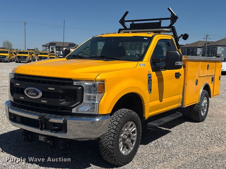 image for item NK9177 2021 Ford F350 Super Duty utility bed pickup truck