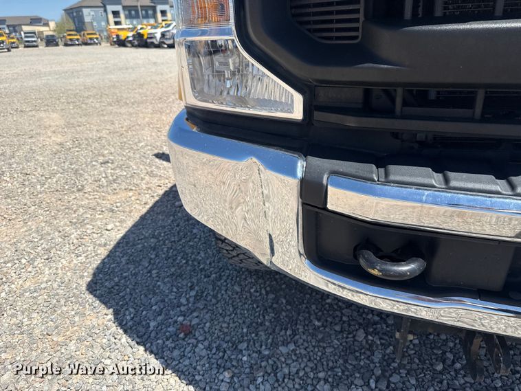 image for item NK9177 2021 Ford F350 Super Duty utility bed pickup truck