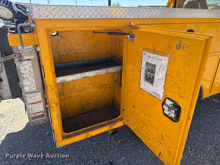 image for item NK9177 2021 Ford F350 Super Duty utility bed pickup truck