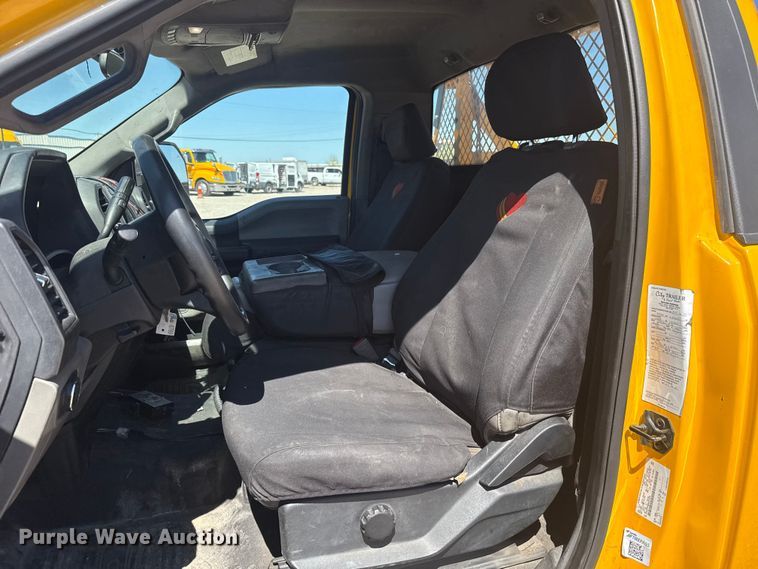 image for item NK9177 2021 Ford F350 Super Duty utility bed pickup truck