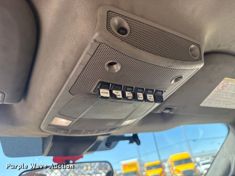 image for item NK9177 2021 Ford F350 Super Duty utility bed pickup truck