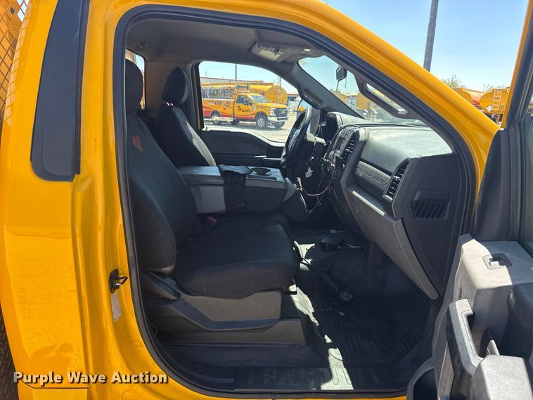 image for item NK9177 2021 Ford F350 Super Duty utility bed pickup truck