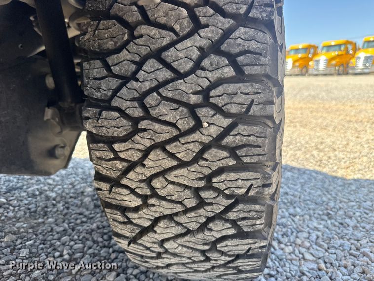 image for item NK9177 2021 Ford F350 Super Duty utility bed pickup truck