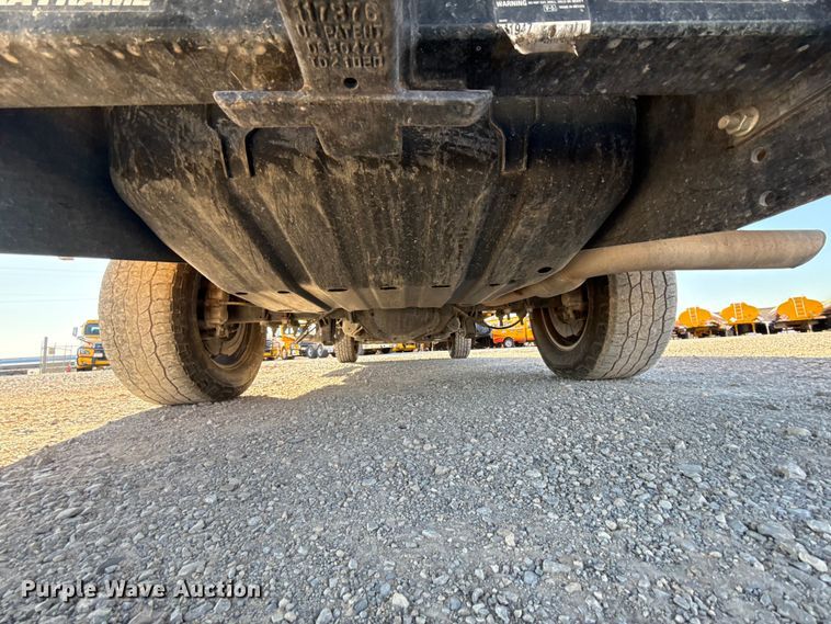 image for item NK9178 2022 Ford F350 Super Duty utility bed pickup truck