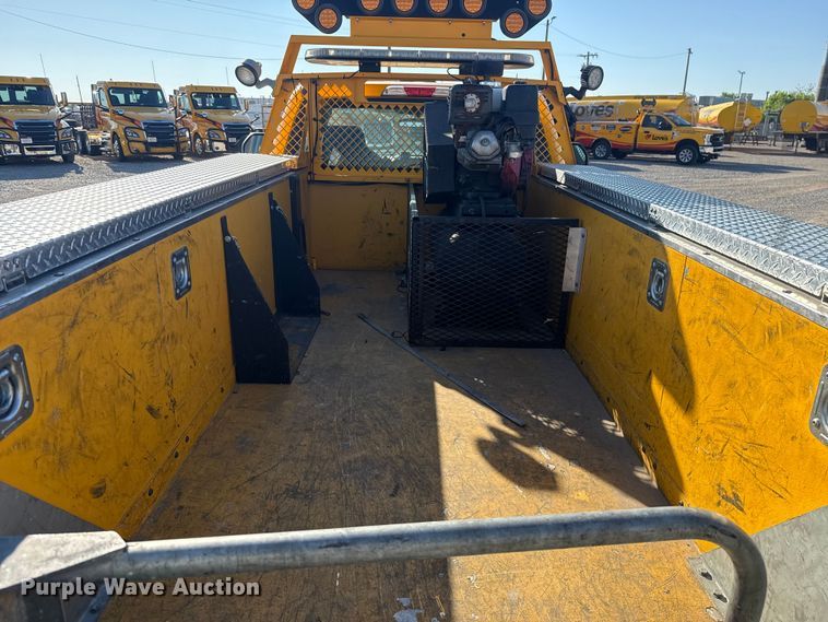 image for item NK9178 2022 Ford F350 Super Duty utility bed pickup truck