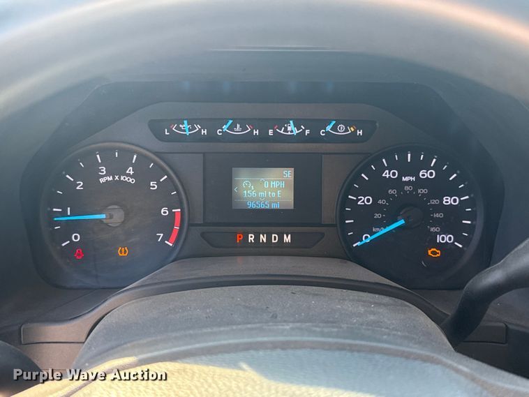 image for item NK9178 2022 Ford F350 Super Duty utility bed pickup truck