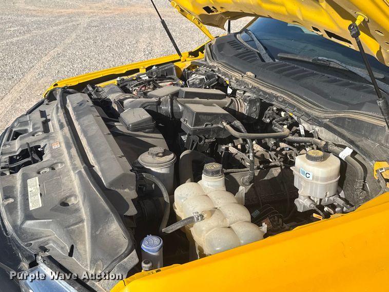 image for item NK9178 2022 Ford F350 Super Duty utility bed pickup truck