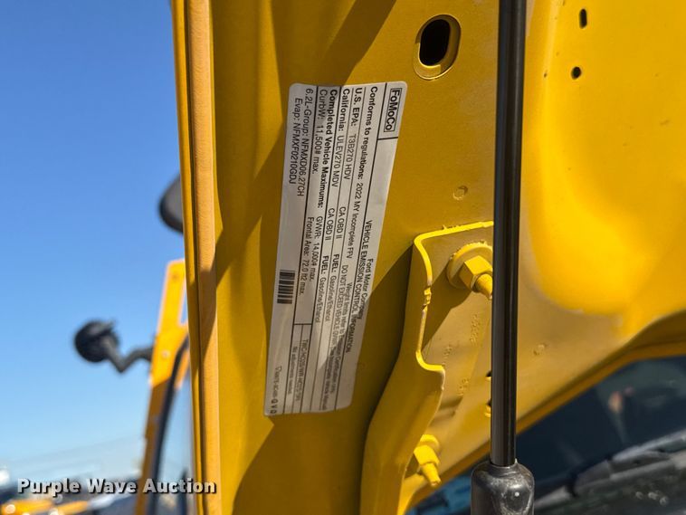 image for item NK9178 2022 Ford F350 Super Duty utility bed pickup truck