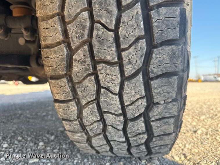 image for item NK9178 2022 Ford F350 Super Duty utility bed pickup truck