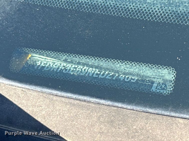 image for item NK9178 2022 Ford F350 Super Duty utility bed pickup truck