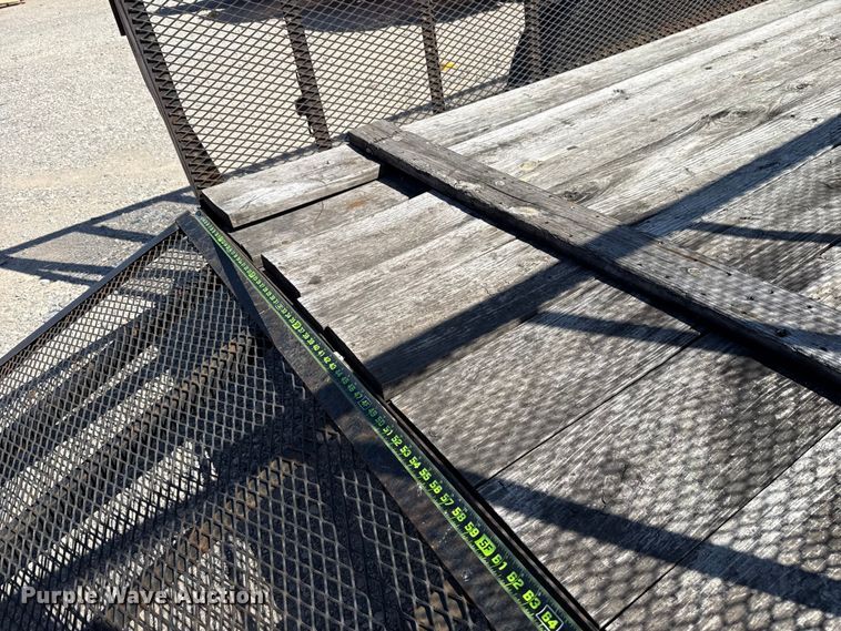 image for item NK9183 2017 C&M Trailers utility trailer