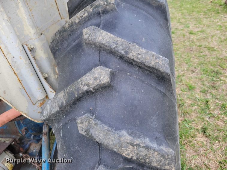 image for item NK9960 Ford 3600 tractor