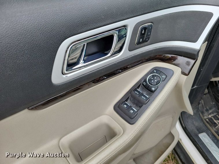 image for item NK9962 2011 Ford Explorer SUV