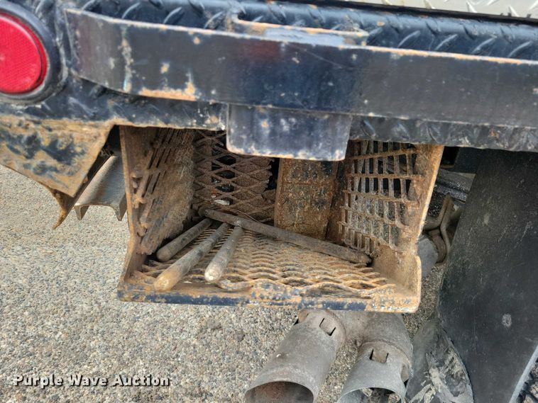 image for item NK9968 2018 Ford F250 Super Duty XL Crew Cab flatbed pickup truck