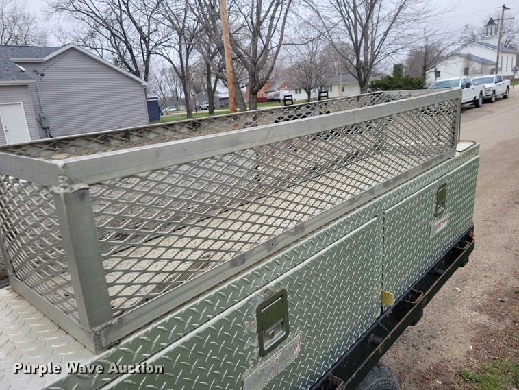 image for item NK9968 2018 Ford F250 Super Duty XL Crew Cab flatbed pickup truck