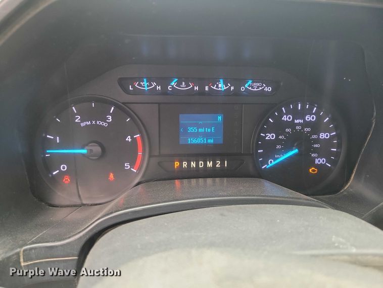 image for item NK9968 2018 Ford F250 Super Duty XL Crew Cab flatbed pickup truck