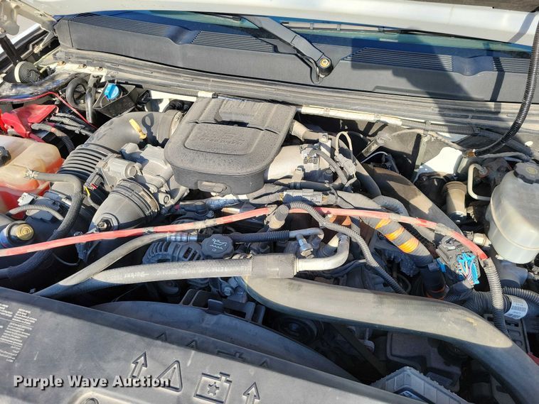 image for item NK9989 2011 Chevrolet Silverado 3500HD pickup truck cab and chassis