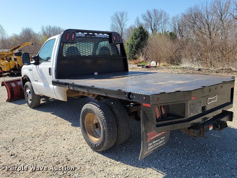 image for item NK9990 2005 Ford F350 Super Duty flatbed pickup truck