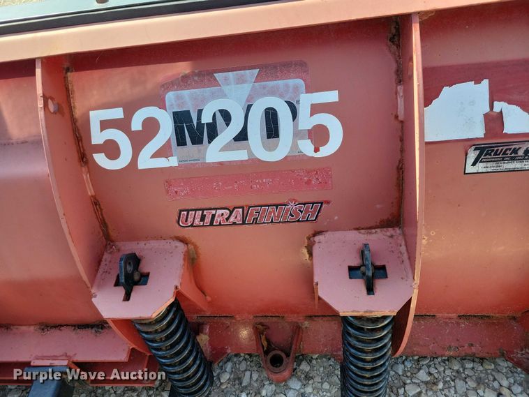 image for item NK9990 2005 Ford F350 Super Duty flatbed pickup truck