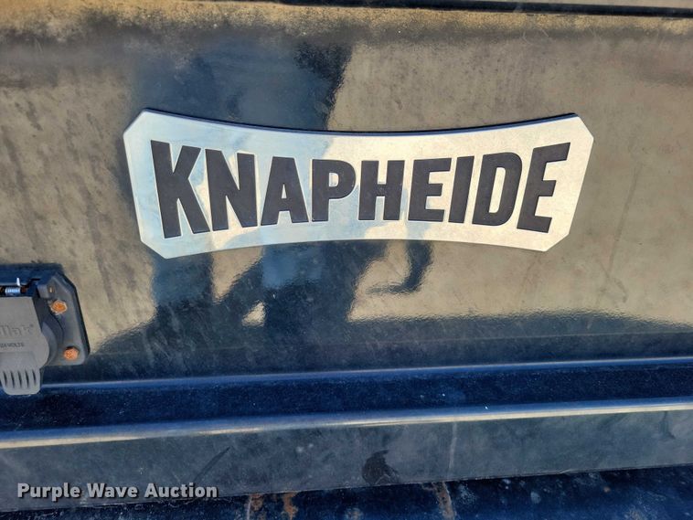 image for item NK9990 2005 Ford F350 Super Duty flatbed pickup truck