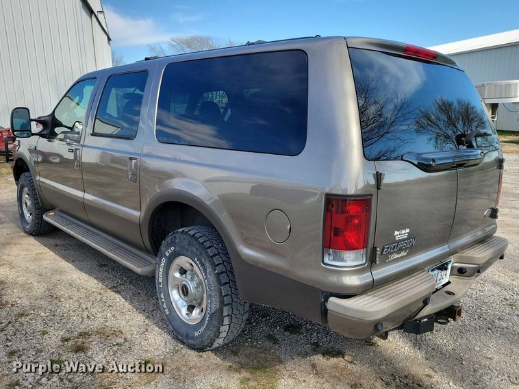 image for item NK9996 2003 Ford Excursion SUV
