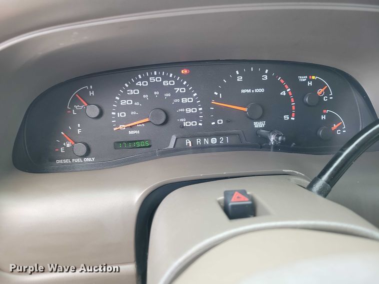 image for item NK9996 2003 Ford Excursion SUV