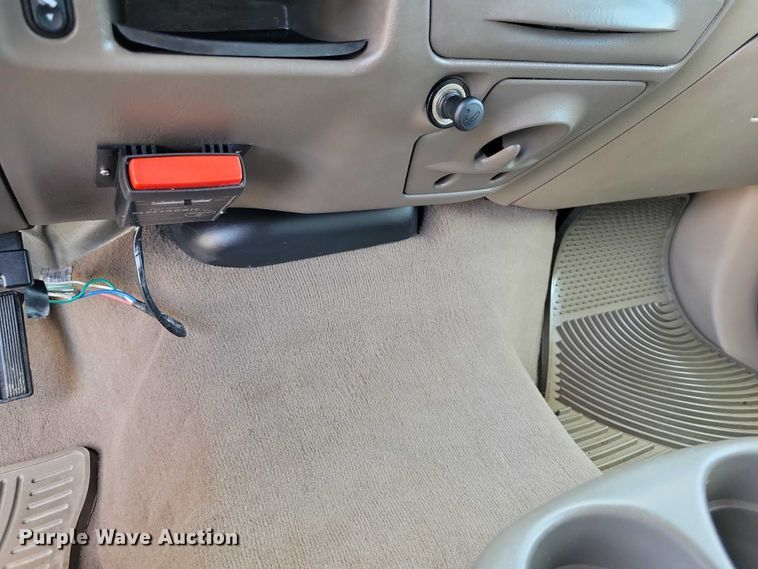 image for item NK9996 2003 Ford Excursion SUV