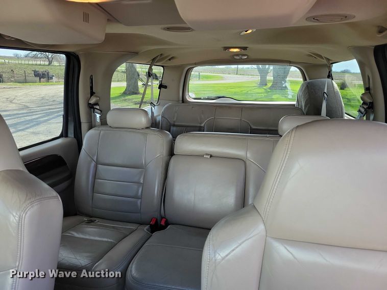 image for item NK9996 2003 Ford Excursion SUV