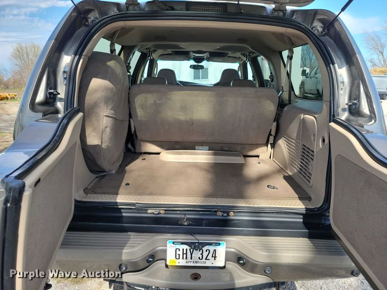 image for item NK9996 2003 Ford Excursion SUV
