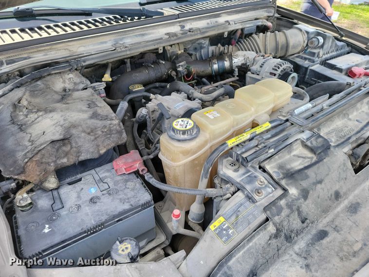 image for item NK9996 2003 Ford Excursion SUV