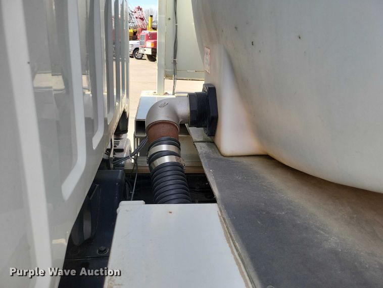 image for item NK9999 1992 Chevrolet  Kodiak water truck